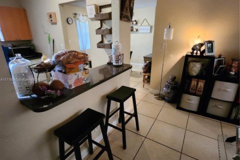 Condo in Plantation, Florida, 1 bedroom  № 1868295 - photo 6
