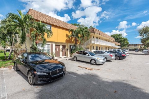 Condo in Plantation, Florida, 1 bedroom  № 1868295 - photo 25