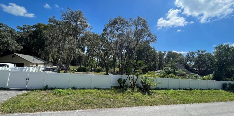 Land in New Port Richey, Florida № 2379008