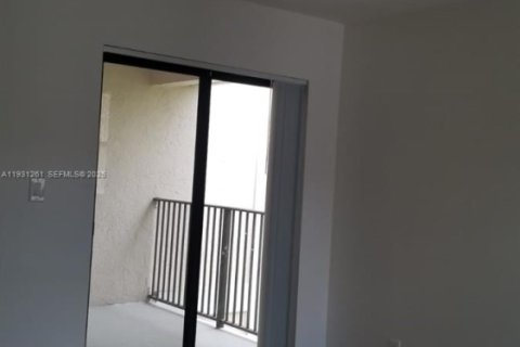 Снять в аренду кондоминиум в Плантация, Флорида 2 спальни, 89.46м2, № 1989828 - фото 9