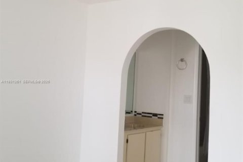 Снять в аренду кондоминиум в Плантация, Флорида 2 спальни, 89.46м2, № 1989828 - фото 8