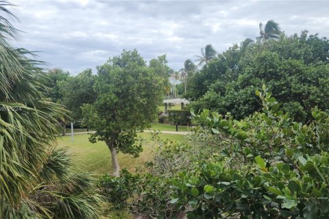 Copropriété à vendre à Hollywood, Floride: 1 chambre, 65.4 m2 № 1451330 - photo 1