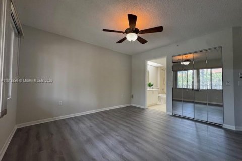 Copropriété à vendre à Pembroke Pines, Floride: 1 chambre, 98.1 m2 № 1776326 - photo 6
