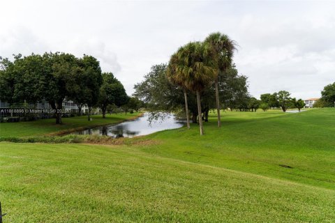 Copropriété à vendre à Pembroke Pines, Floride: 1 chambre, 98.1 m2 № 1776326 - photo 27
