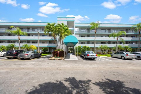 Condominio en alquiler en Lake Worth, Florida, 2 dormitorios, 123.56 m2 № 1175199 - foto 1