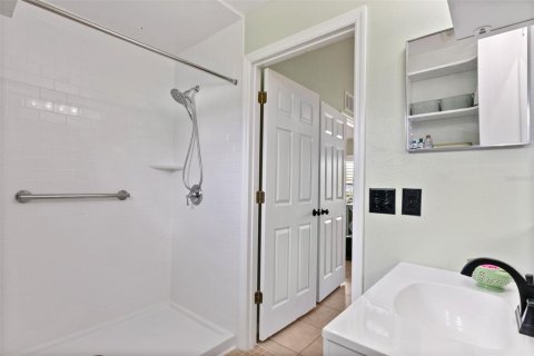 House in Palm Coast, Florida 3 bedrooms, 142.6 sq.m. № 1906670 - photo 23