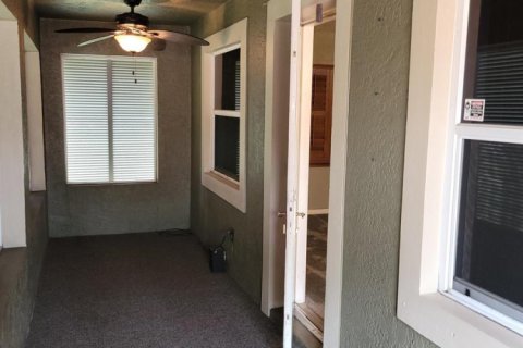 House in Palm Springs, Florida 2 bedrooms, 107.02 sq.m. № 2190510 - photo 9