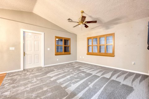 House in Palm Springs, Florida 2 bedrooms, 107.02 sq.m. № 2190510 - photo 25