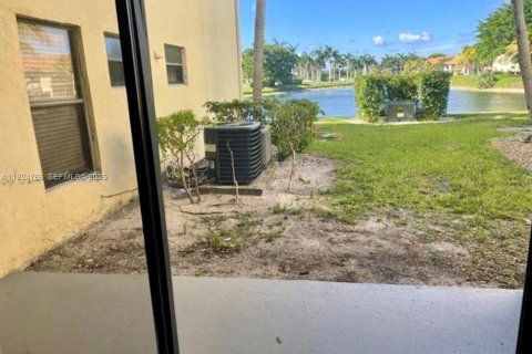 Copropriété à louer à West Palm Beach, Floride: 1 chambre, 65.03 m2 № 1983017 - photo 5