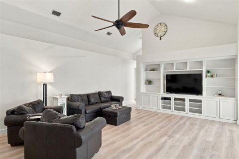 Villa ou maison à vendre à Palm Harbor, Floride: 4 chambres, 227.52 m2 № 2409017 - photo 14