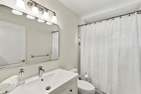 Villa ou maison à vendre à Palm Harbor, Floride: 4 chambres, 227.52 m2 № 2409017 - photo 26