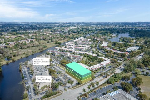 Propiedad comercial en venta en Fort Lauderdale, Florida № 1965099 - foto 7
