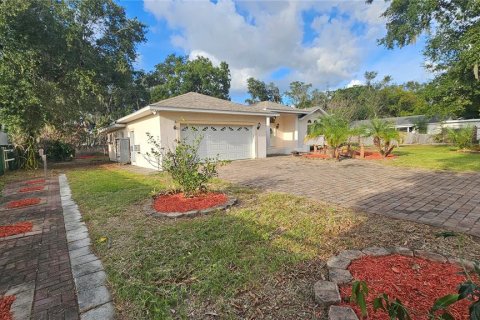 Villa ou maison à vendre à Eustis, Floride: 4 chambres, 215.81 m2 № 2410392 - photo 2