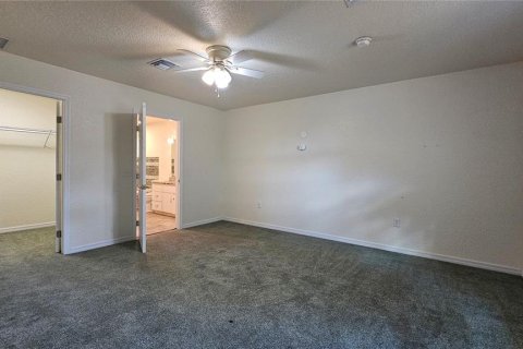 Villa ou maison à vendre à Eustis, Floride: 4 chambres, 215.81 m2 № 2410392 - photo 21