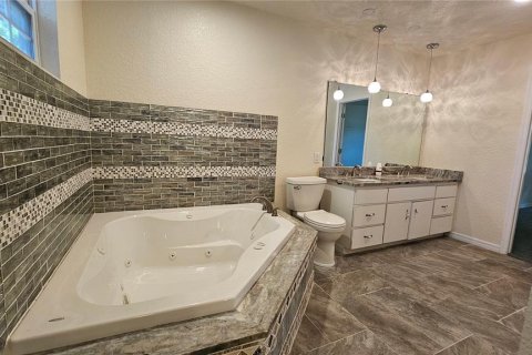 Villa ou maison à vendre à Eustis, Floride: 4 chambres, 215.81 m2 № 2410392 - photo 26