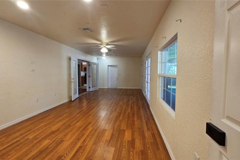 Villa ou maison à vendre à Eustis, Floride: 4 chambres, 215.81 m2 № 2410392 - photo 9