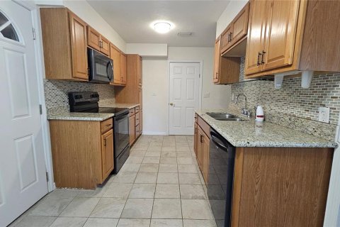 Villa ou maison à vendre à Eustis, Floride: 4 chambres, 215.81 m2 № 2410392 - photo 12