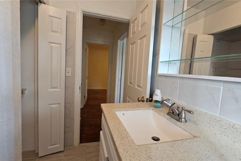 Villa ou maison à vendre à Eustis, Floride: 4 chambres, 215.81 m2 № 2410392 - photo 18