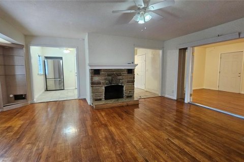 Villa ou maison à vendre à Eustis, Floride: 4 chambres, 215.81 m2 № 2410392 - photo 7