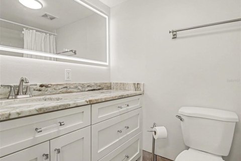 Condo in Saint Petersburg, Florida, 1 bedroom  № 2150293 - photo 13