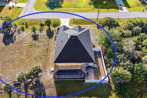 Villa ou maison à vendre à Port Charlotte, Floride: 4 chambres, 249.44 m2 № 1577435 - photo 3