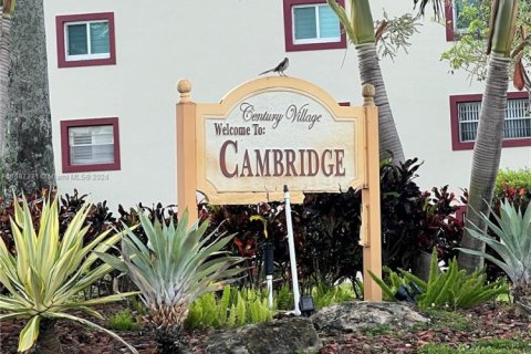 Condo in Pembroke Pines, Florida, 2 bedrooms  № 1702654 - photo 7