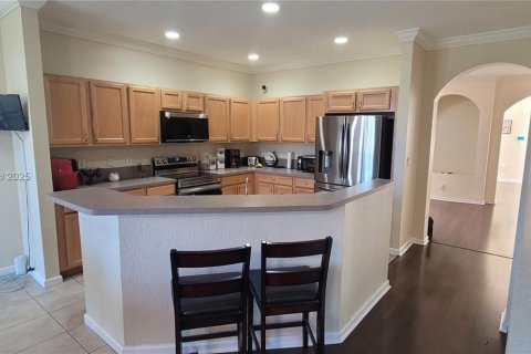 Casa en venta en Homestead, Florida, 5 dormitorios, 289.86 m2 № 1727024 - foto 6