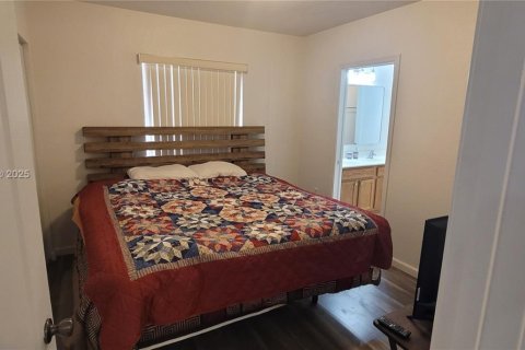 Casa en venta en Homestead, Florida, 5 dormitorios, 289.86 m2 № 1727024 - foto 10