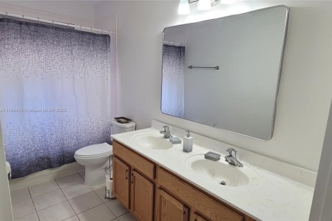 Casa en venta en Homestead, Florida, 5 dormitorios, 289.86 m2 № 1727024 - foto 21