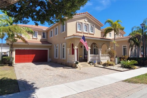 Casa en venta en Homestead, Florida, 5 dormitorios, 289.86 m2 № 1727024 - foto 1