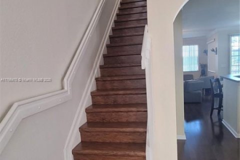 Casa en venta en Homestead, Florida, 5 dormitorios, 289.86 m2 № 1727024 - foto 5