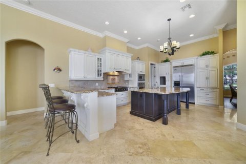 House in Windermere, Florida 5 bedrooms, 371.61 sq.m. № 1782772 - photo 2