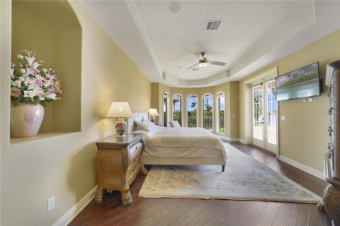 House in Windermere, Florida 5 bedrooms, 371.61 sq.m. № 1782772 - photo 11