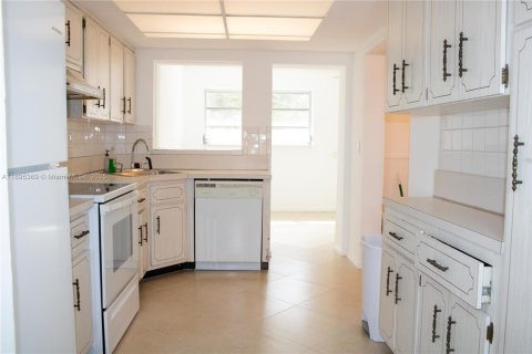 Casa en venta en Oakland Park, Florida, 3 dormitorios, 120.4 m2 № 2055132 - foto 4