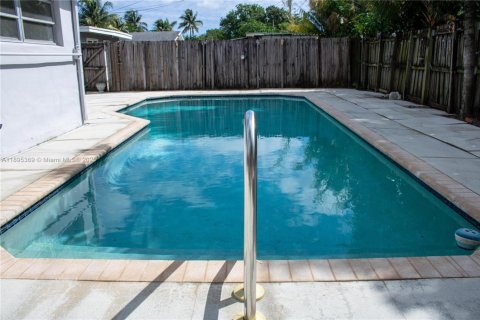 Casa en venta en Oakland Park, Florida, 3 dormitorios, 120.4 m2 № 2055132 - foto 2