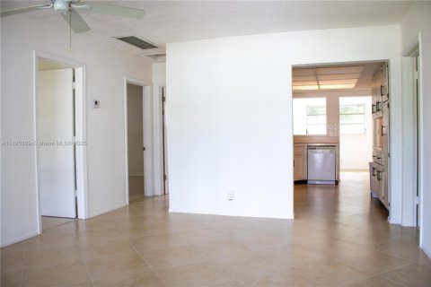 Casa en venta en Oakland Park, Florida, 3 dormitorios, 120.4 m2 № 2055132 - foto 7