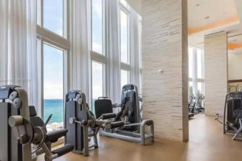 Condominio en venta en Sunny Isles Beach, Florida, 3 dormitorios, 183.85 m2 № 1937458 - foto 3