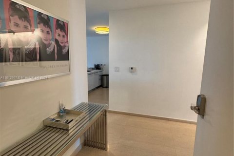 Condominio en venta en Sunny Isles Beach, Florida, 3 dormitorios, 183.85 m2 № 1937458 - foto 7