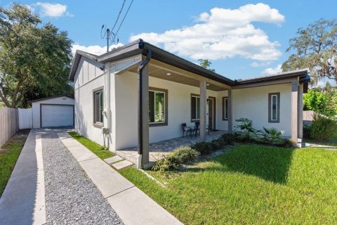 Villa ou maison à vendre à Tampa, Floride: 3 chambres, 145.86 m2 № 2419668 - photo 2