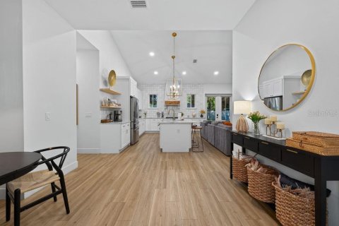 Villa ou maison à vendre à Tampa, Floride: 3 chambres, 145.86 m2 № 2419668 - photo 3