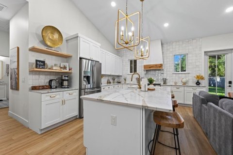 Villa ou maison à vendre à Tampa, Floride: 3 chambres, 145.86 m2 № 2419668 - photo 10