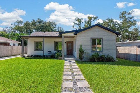 Villa ou maison à Tampa, Floride 3 chambres, 145.86 m2 № 2419668