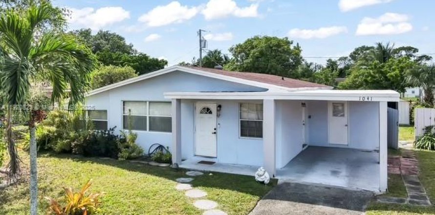 House in Fort Lauderdale, Florida 3 bedrooms, 94.76 sq.m. № 1974943