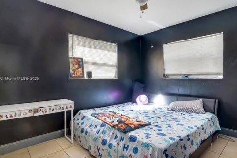 House in Fort Lauderdale, Florida 3 bedrooms, 94.76 sq.m. № 1974943 - photo 18