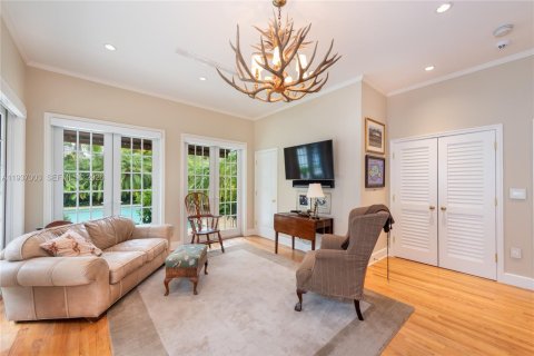 Villa ou maison à vendre à Coral Gables, Floride: 6 chambres, 455.78 m2 № 1995247 - photo 27