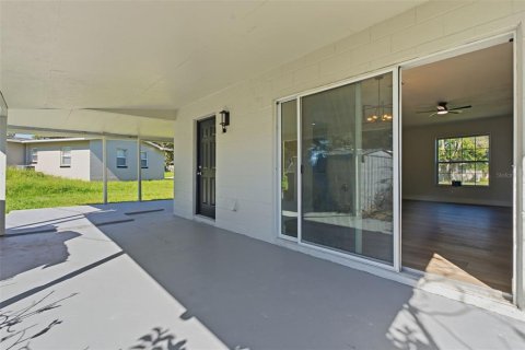 Casa en venta en Deltona, Florida, 3 dormitorios, 97.55 m2 № 2413592 - foto 18
