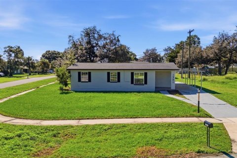 Casa en venta en Deltona, Florida, 3 dormitorios, 97.55 m2 № 2413592 - foto 2