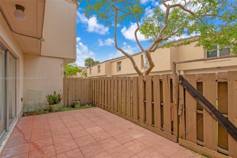 Купить таунхаус в Плантация, Флорида 4 спальни, 187.66м2, № 2021168 - фото 28