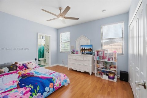 Villa ou maison à vendre à Hialeah, Floride: 5 chambres, 260.41 m2 № 2407976 - photo 24