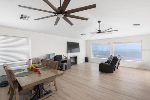 House in Big Pine Key, Florida 3 bedrooms, 171.87 sq.m. № 1631333 - photo 16